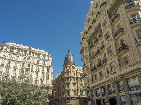 4* Viva Espana - Barcelona & Madrid Package (6 Nights)