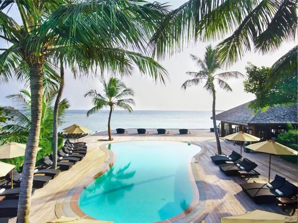 4* Kuredu Island Resort & Spa - Maldives Package (7 Nights)