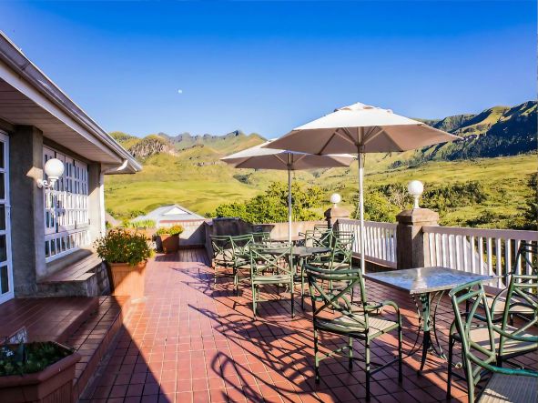 4* Cathedral Peak Hotel - Central Drakensberg Family Package (2 Nights)