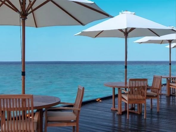 4* Adaaran Select Meedhupparu - Maldives Package (7 Nights)