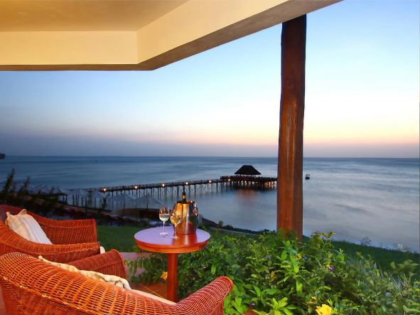 4* Sea Cliff Resort & Spa - Zanzibar Package (7 Nights)