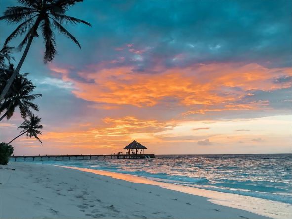 4* Reethi Faru Resort - Maldives Package (7 Nights)