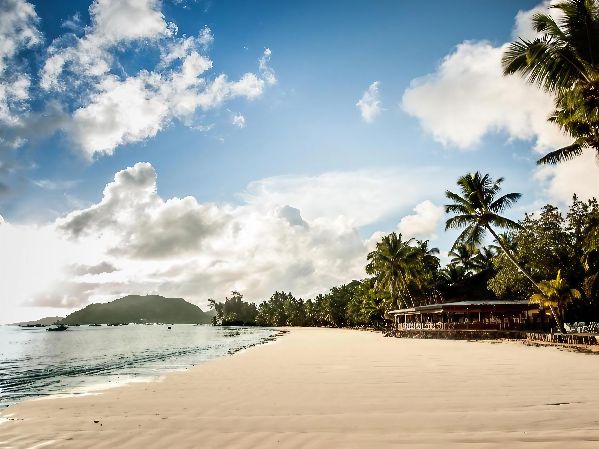 4* Paradise Sun - Seychelles Package (7 Nights)