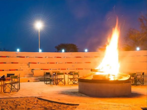 4* David Livingstone Safari Lodge & Spa - Livingstone Package (3 Nights)