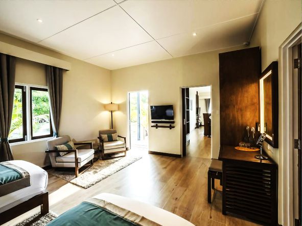 4* Kuredu Island Resort & Spa - Maldives Package (7 Nights)