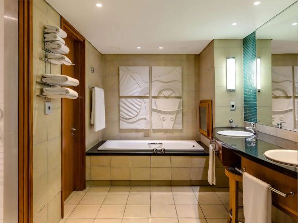 5* Arabella Hotel, Golf & Spa - Kleinmond Package (2 Nights)