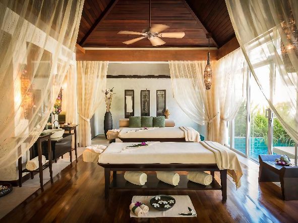 5* Robinson Khao Lak - Thailand Package (7 Nights)