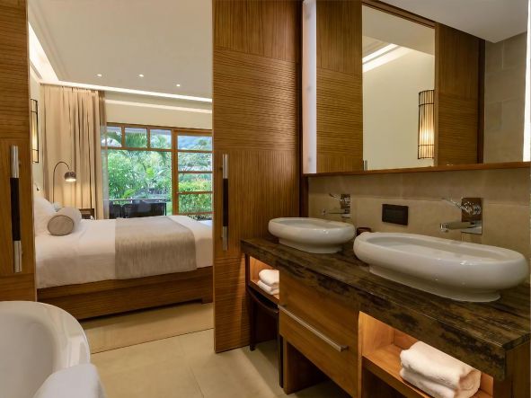 5* Savoy Resort & Spa - Seychelles Package (7 Nights)