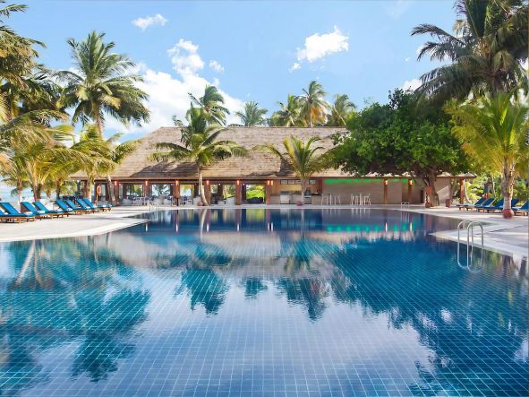 4* Meeru Island Resort & Spa - Maldives Package (7 Nights)