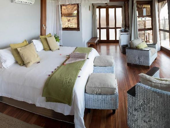 4* Massinga Beach Lodge - Mozambique Package (5 Nights)