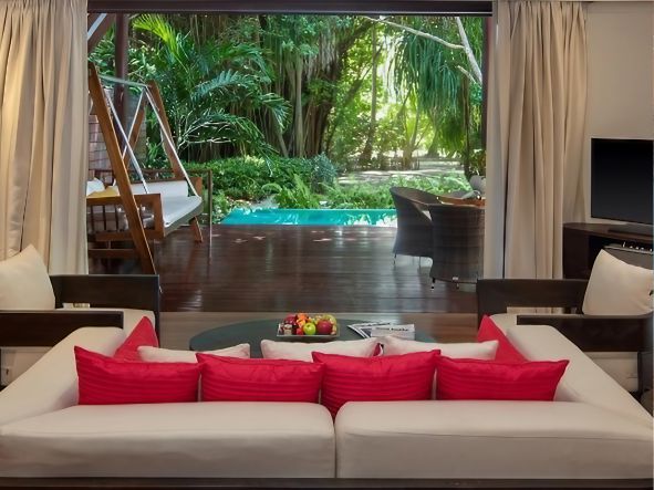 4* Adaaran Select Meedhupparu - Maldives Package (7 Nights)