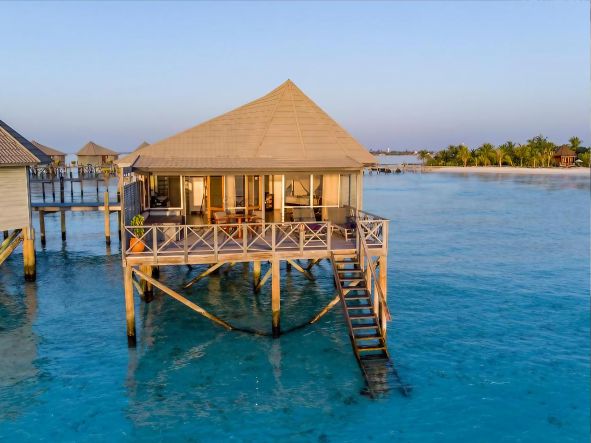4* Komandoo Maldives Island Resort - Maldives Package (7 Nights)