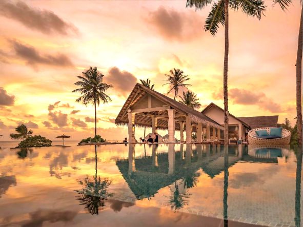 5* Cora Cora - Maldives Package (7 Nights)