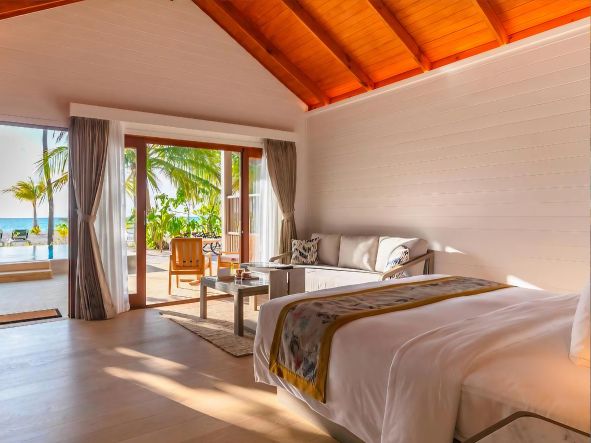4* Meeru Island Resort & Spa - Maldives Package (7 Nights)