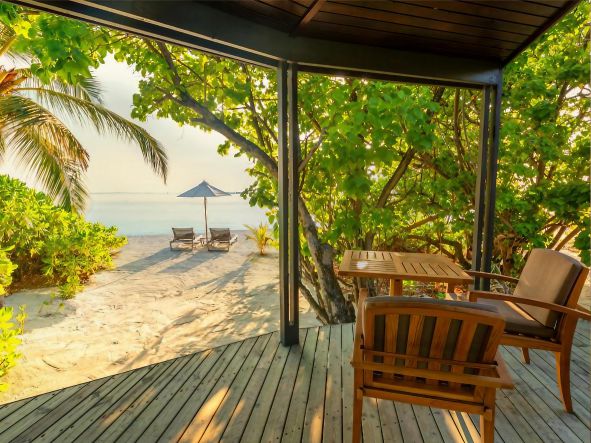 4* Komandoo Maldives Island Resort - Maldives Package (7 Nights)