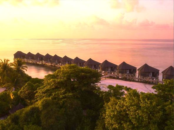 4* Kuredu Island Resort & Spa - Maldives Package (7 Nights)