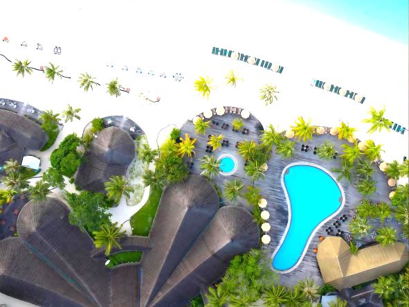 4* Kuredu Island Resort & Spa - Maldives Package (7 Nights)