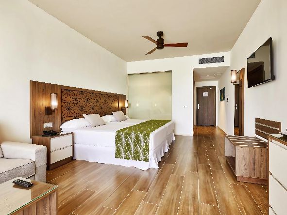 4* Riu Atoll Hotel - Maldives Package (7 Nights)