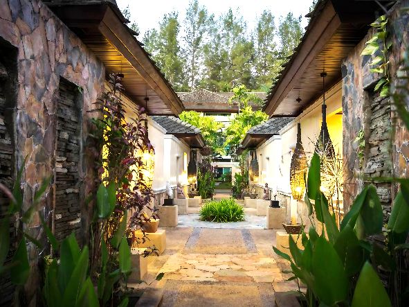 5* Robinson Khao Lak - Thailand Package (7 Nights)