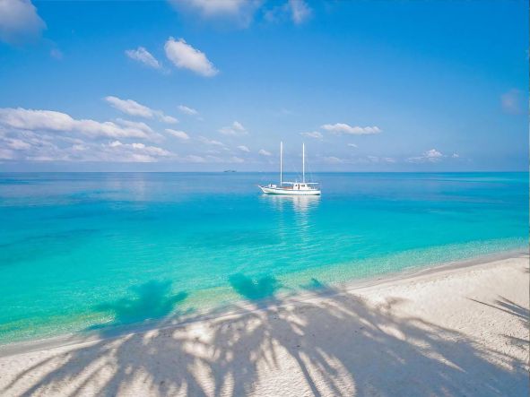 4* Meeru Island Resort & Spa - Maldives Package (7 Nights)