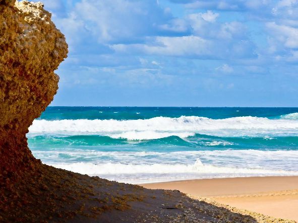 4* Massinga Beach Lodge - Mozambique Package (5 Nights)