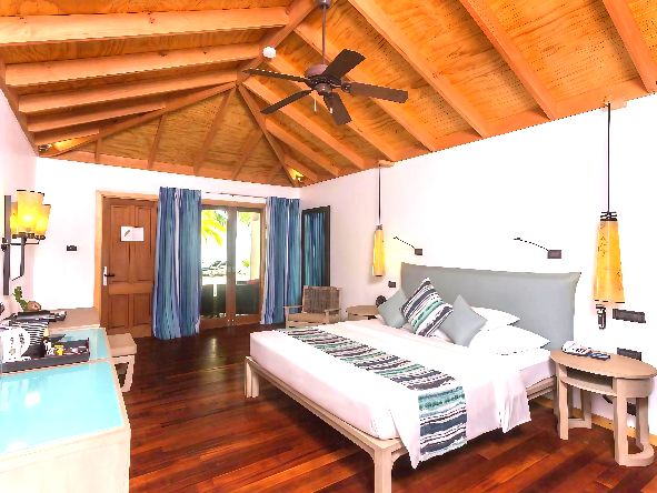 4* Vilamendhoo Island Resort & Spa - Maldives Package (7 Nights)