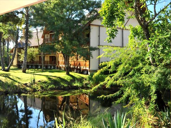 4* David Livingstone Safari Lodge & Spa - Livingstone Package (3 Nights)