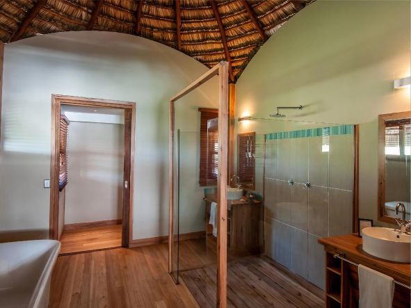 4* Massinga Beach Lodge - Mozambique Package (5 Nights)