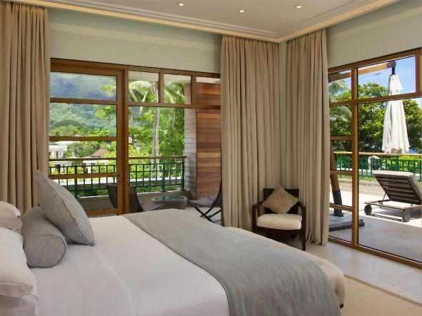 5* Savoy Resort & Spa - Seychelles Package (7 Nights)