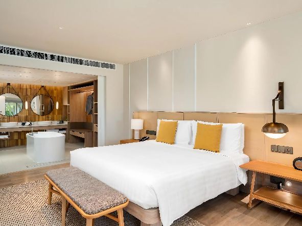 5* SAii Laguna - Thailand Package (7 Nights)