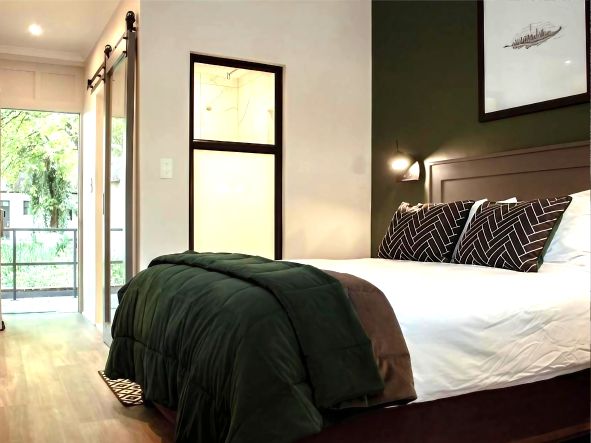 4* Indaba Hotel & Chiefs Boma African Themed Restaurant Buffet Dinner
