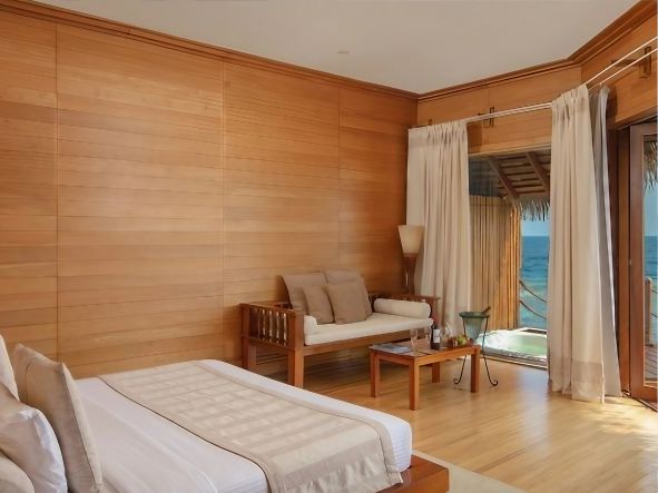 4* Adaaran Select Meedhupparu - Maldives Package (7 Nights)