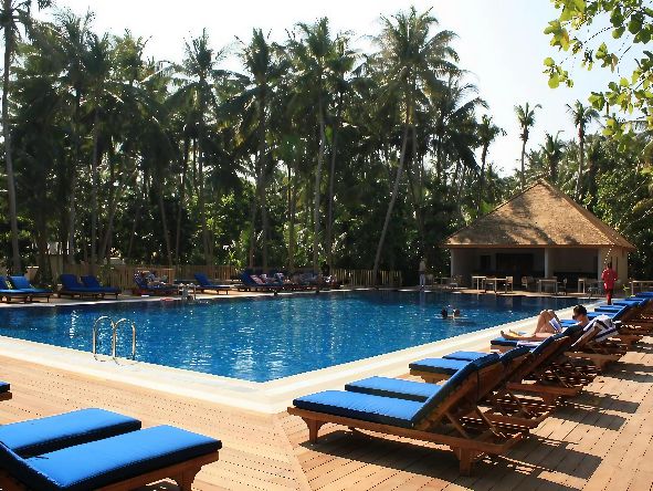 4* Vilamendhoo Island Resort & Spa - Maldives Package (7 Nights)