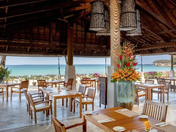 5* Katathani - Thailand Package (7 Nights)