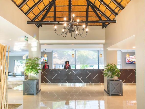4* Indaba Hotel & Chiefs Boma African Themed Restaurant Buffet Dinner