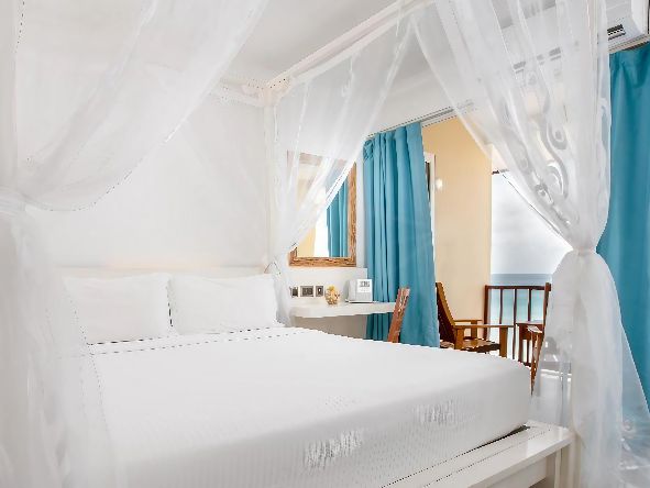 4* Coral Strand - Seychelles Package (7 Nights)
