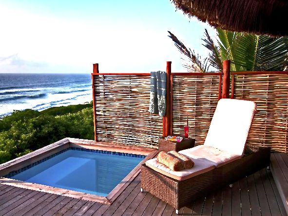 4* Massinga Beach Lodge - Mozambique Package (5 Nights)