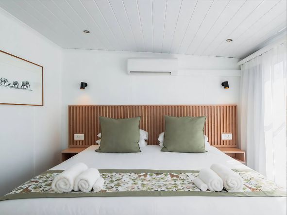 4* Chobe Princess Safari Boat - 3 Nights Package
