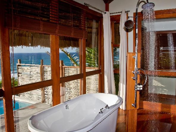 4* Massinga Beach Lodge - Mozambique Package (5 Nights)
