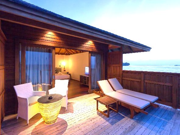 4* Vilamendhoo Island Resort & Spa - Maldives Package (7 Nights)