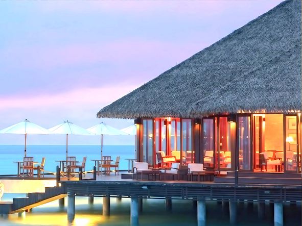 4* Adaaran Select Meedhupparu - Maldives Package (7 Nights)
