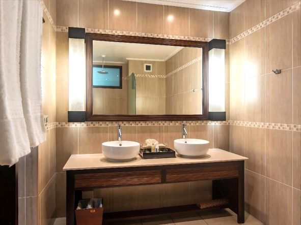 4*Double Tree by Hilton Allamanda - Seychelles Package (7 Nights)