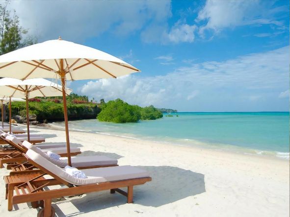 4* Sea Cliff Resort & Spa - Zanzibar Package (7 Nights)